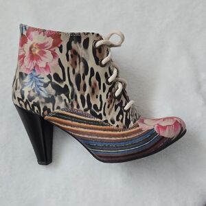 Goby Stylish Floral and Leopard Print Lace-Up Boots, 6.5